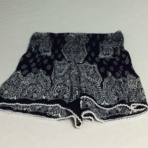 Alter’d state  high waist shorts size small